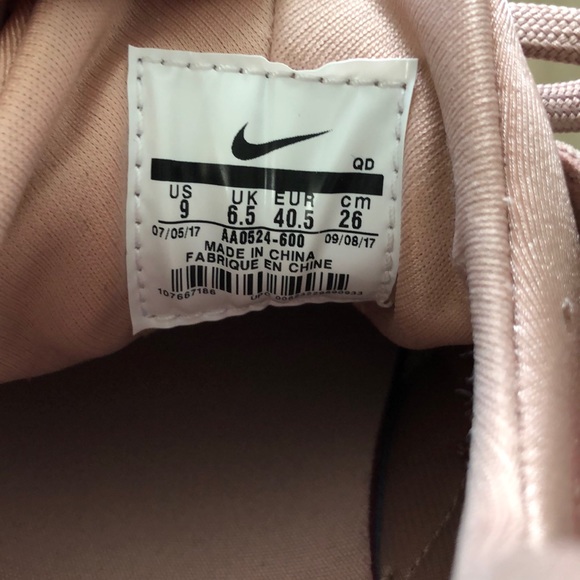 Nike Women’s Air Huarache Run SD pink shoes - Picture 6 of 7